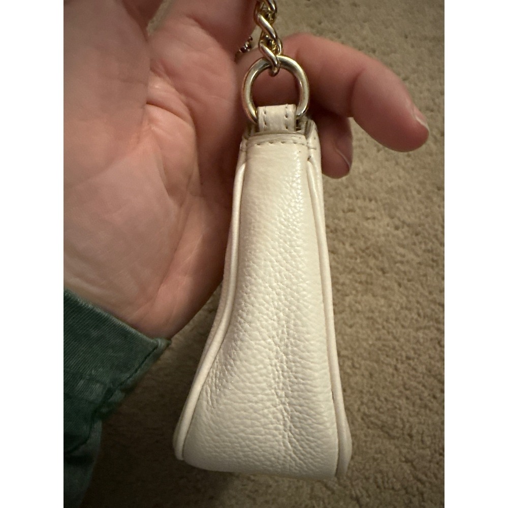 Authentic Coach Nolita 19 Chalk Refined Pebble Leather Wristlet Gold Chain - Picture 9 of 10